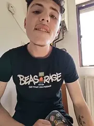denysio89 — webcam model online on stripchat