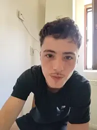 denysio89 — webcam model online on stripchat