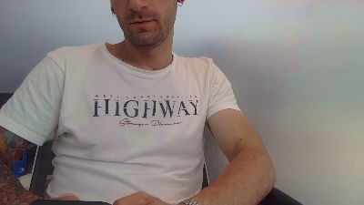 AleBMI — Cam4 stream photo (Aug 2026)
