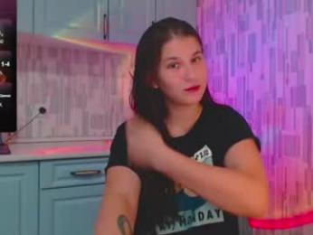 angel_gelya — webcam model online on chaturbate