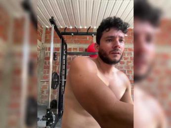 Alannafit — webcam model online on bongacams