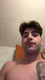 Jovencitobcn21 — Cam4 stream photo (Apr 2026)