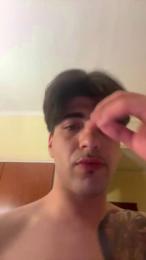 Jovencitobcn21 — Cam4 stream photo (Apr 2026)