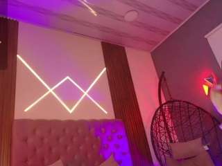 rihanarose — webcam model online on camsoda