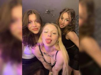Babyblonde — webcam model online on bongacams