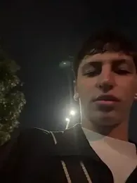 ARON_LUXX — Stripchat stream photo (Apr 2026)