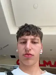 ARON_LUXX — Stripchat stream photo (Apr 2026)