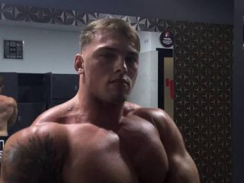 MarkOlberg — webcam model online on livejasmin