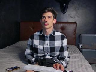 Leon Lovett — flirt4free
