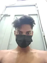 crish09 — Stripchat stream photo (Jun 2026)