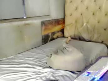 hugehorsecock4you — chaturbate