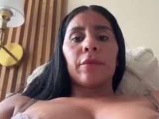 theperlasexy — webcam model online on camsoda