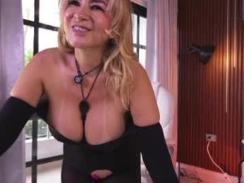 alicia_lang — Chaturbate stream photo (Apr 2026)