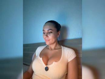 QWEENII — Bongacams stream photo (May 2026)