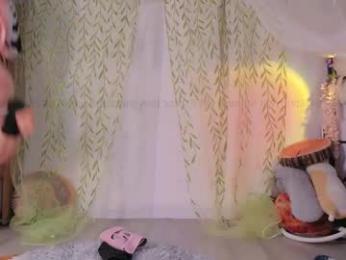 mollyflwers — webcam model online on chaturbate