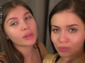 vivid_girls — webcam model online on chaturbate