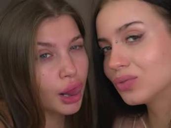 vivid_girls — webcam model online on chaturbate