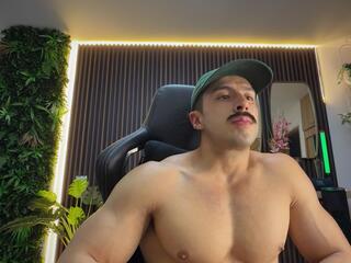 Dante Santos — webcam model online on flirt4free