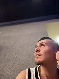 adam-rivera — webcam model online on stripchat