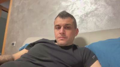 skypeduro — Cam4 stream photo (Mar 2026)