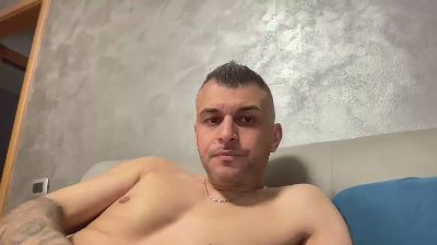 skypeduro — Cam4 stream photo (Mar 2026)