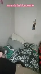 amandatheblondewife — Stripchat stream photo (Apr 2026)