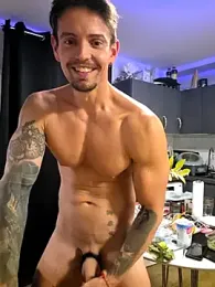 Mystery_Mark — webcam model online on stripchat