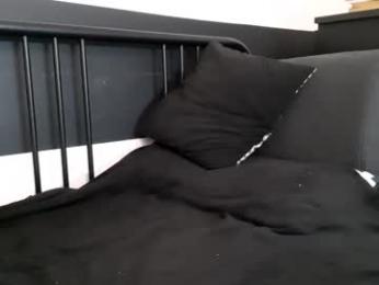 apollobest77 — webcam model online on chaturbate