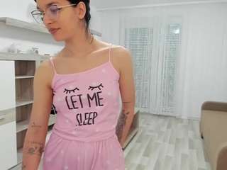 mayanova23 — Camsoda stream photo (May 2026)