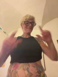 SipenAt — webcam model online on cam4