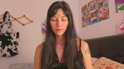 HolySweetMuse — webcam model online on cam4