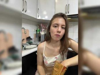 Milka_Crystal — webcam model online on bongacams