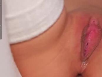 vesia — Chaturbate stream photo (Apr 2026)