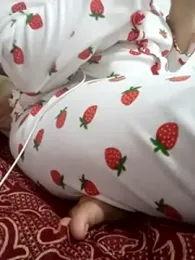 Bombamom — Stripchat stream photo (Apr 2026)