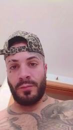 Wiilliii — webcam model online on cam4