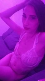 bella522_hot — webcam model online on cam4