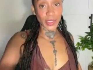 iambaldheadbrittany — Camsoda stream photo (Apr 2026)