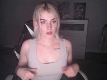 KissMeSlow- — bongacams