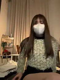 MOEMOE-Q — webcam model online on stripchat