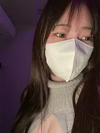 MOEMOE-Q — webcam model online on stripchat