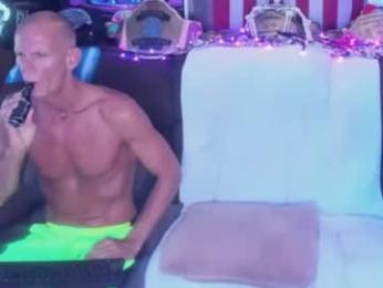 shannahand420 — webcam model online on chaturbate