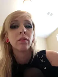 AmethystFoxx — Stripchat stream photo (Apr 2026)