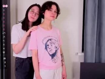 tenishal0ve — Chaturbate stream photo (Apr 2026)