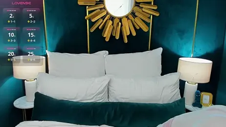 PalmLora1 — webcam model online on stripchat