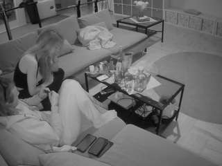 voyeurcam-julmodels-living-3 — Camsoda stream photo (May 2026)