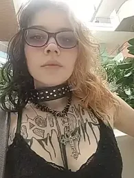 whatevaandissues — Stripchat stream photo (Aug 2026)