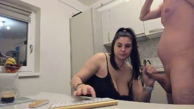 cuplu299 — webcam model online on cam4