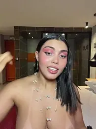 zui_lu — webcam model online on stripchat