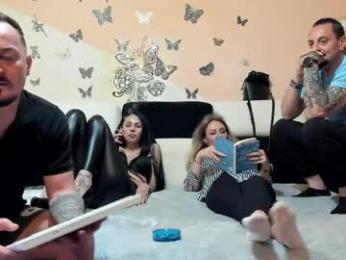 xveryhotcouple — webcam model online on chaturbate