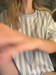 FarahZahra — webcam model online on stripchat